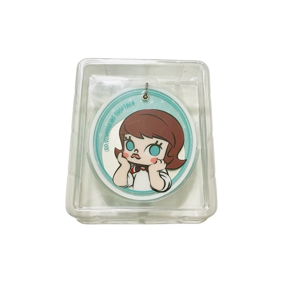 Molly Pocket Compact Makeup Mirror Keychain Charm Pop Mart Imaginary Wandering - Picture 3 of 4